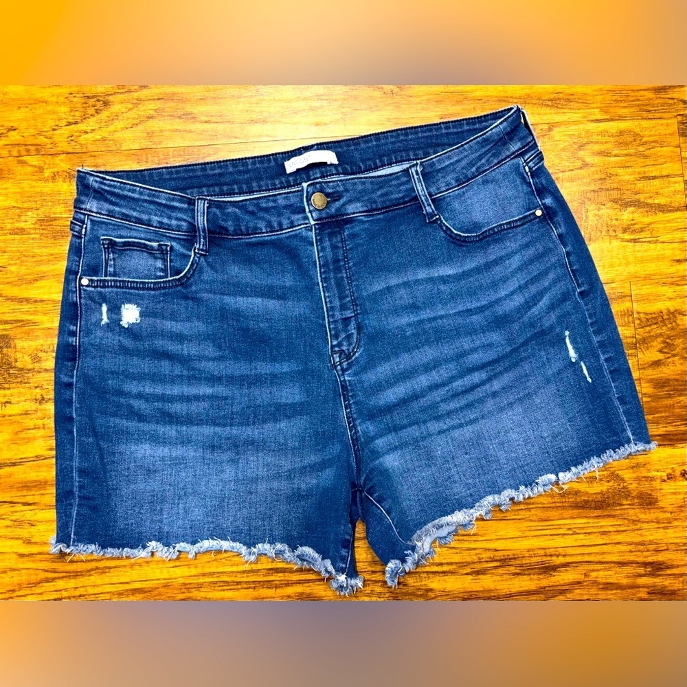 Nine West High Rise Shorts Size 18